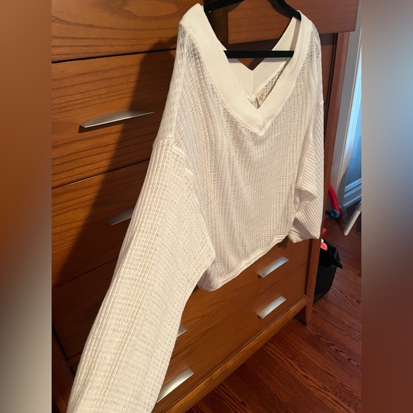 Brand: Free people Size: XS Style: Oversized white Henley sweater - Picture 1 of 4